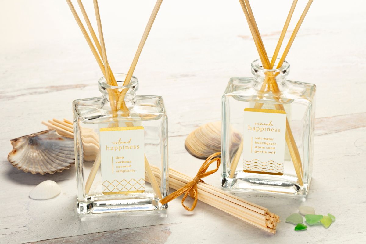 Fragrance Oils for Making Scented Candles and Reed Diffusers